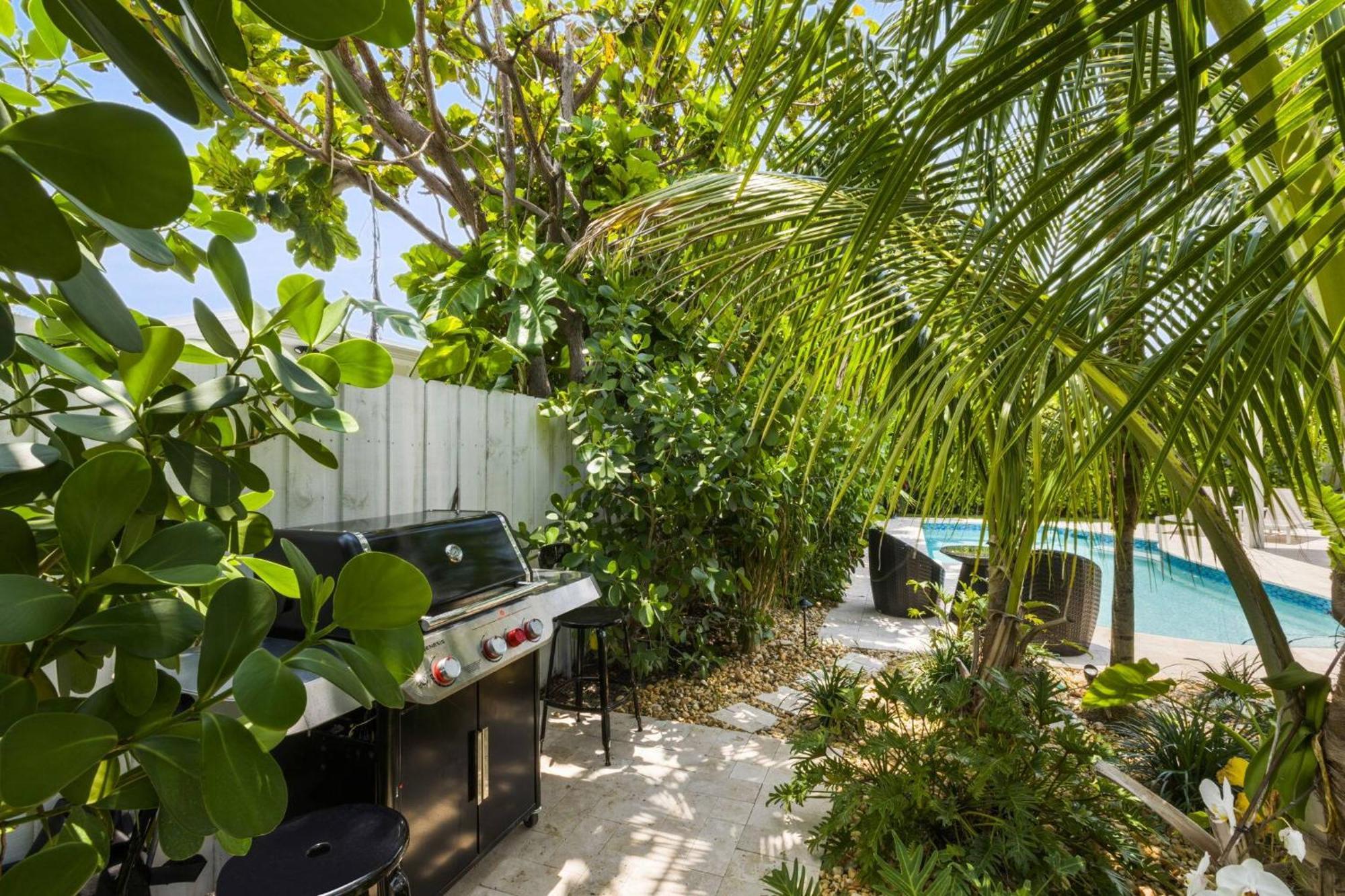 New! Luxurious Villa With Pool In 西棕榈滩 外观 照片